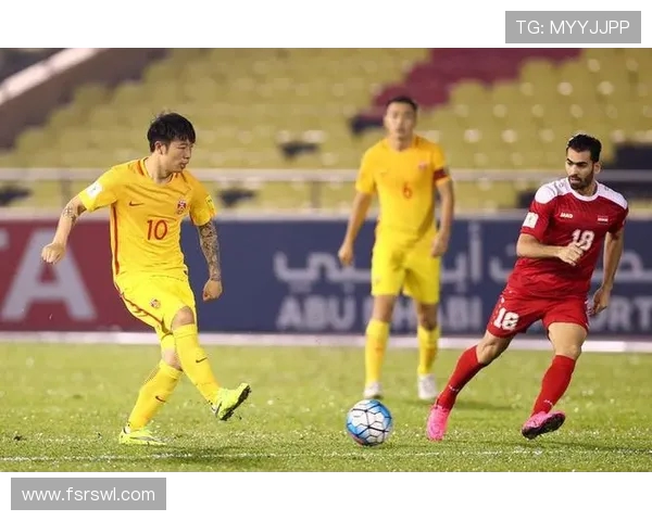 李磊 200 战获纪念球衣 与张稀哲 400 战传奇合影致敬队史 李磊 200 战获纪念球衣 与张稀哲 400 战传奇合影致敬队史