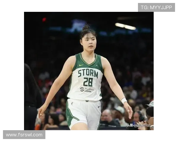 段冉:李月汝飞翼队目标稳定轮换 15-20 分钟成关键(3) 段冉:李月汝飞翼队目标稳定轮换 15-20 分钟成关键(3)